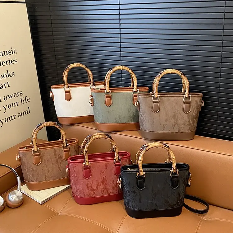 2026 New Niche Design Bucket Bag, High-end Fashion Women's Shoulder Messenger Bag, Versatile Mini Commuter Handbag
2026 New Niche Design Bucket Bag, High-end Fashion Women's Shoulder Messenger Bag, Versatile Mini Commuter Handbag