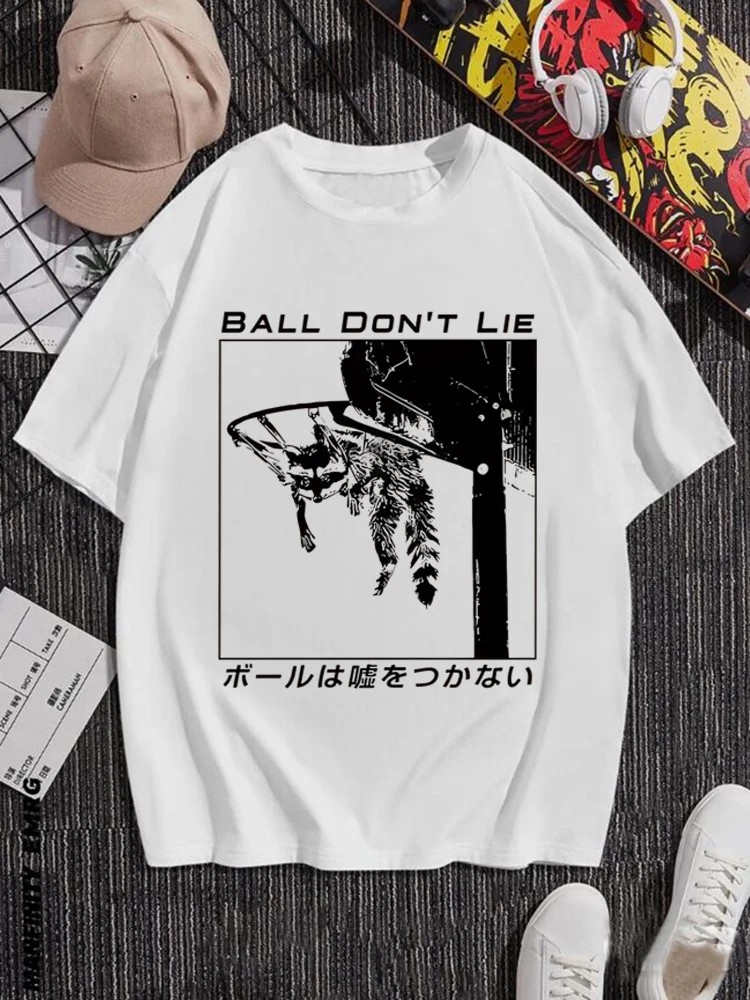 Raccoon Retro Printed Pattern Women's T-Shirt Cartoon Style Round Neck Basic Top Summer Casual Fashion Short Sleeved Cute T-Shir
Raccoon Retro Printed Pattern Women's T-Shirt Cartoon Style Round Neck Basic Top Summer Casual Fashion Short Sleeved Cute T-Shir