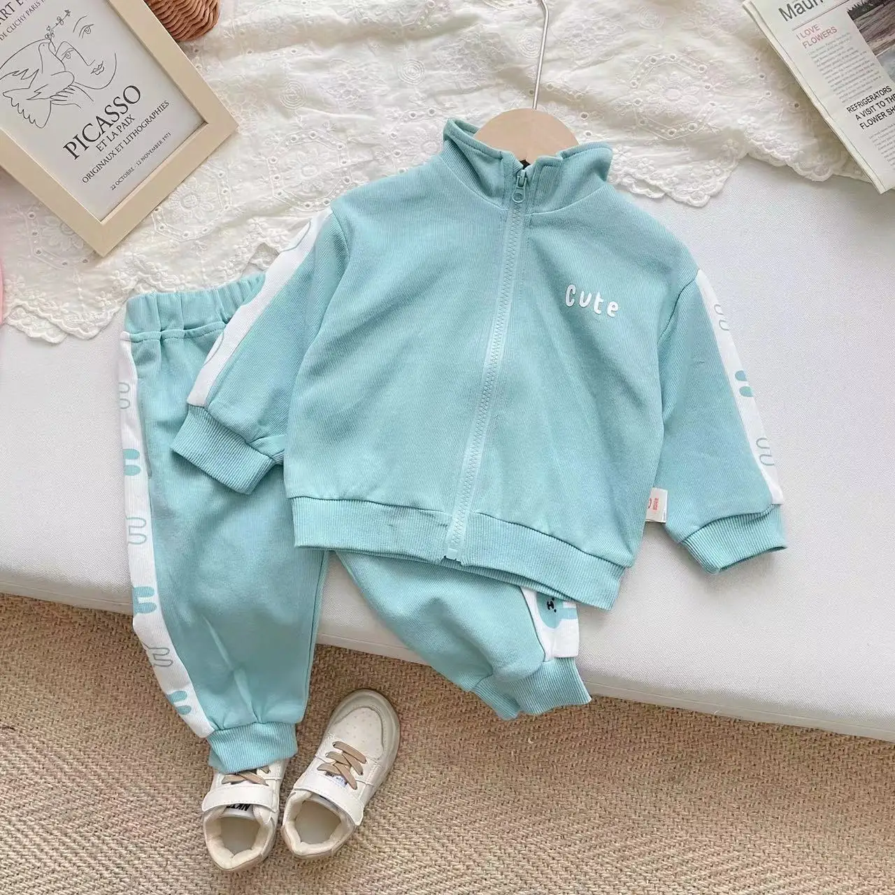 Girls Sweatshirts +Pants Kids Suits 2PCS/Set Cotton 2024 Pink Spring Autumn Cotton Tracksuit Sport Suits Children Clothing
Girls Sweatshirts +Pants Kids Suits 2PCS/Set Cotton 2024 Pink Spring Autumn Cotton Tracksuit Sport Suits Children Clothing