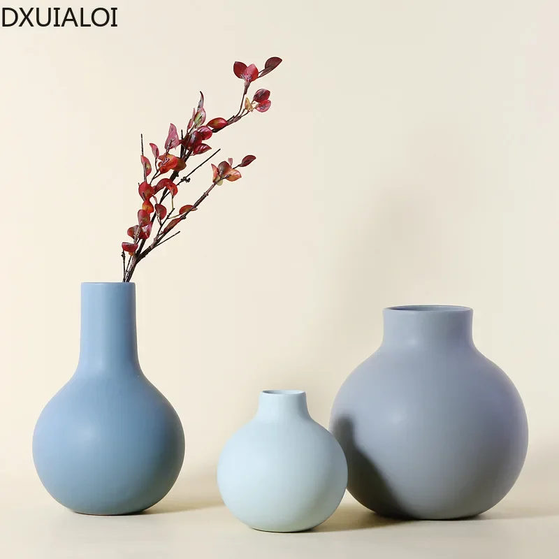 Nordic style matte ceramic vase living room simulation flower arrangement flower home decor accessories modern Christmas gift
Nordic style matte ceramic vase living room simulation flower arrangement flower home decor accessories modern Christmas gift