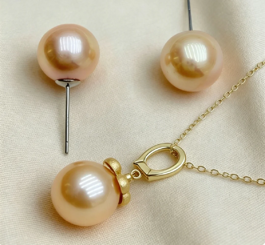 Gorgeous pendant AAAA 12-13mm natural South Sea round gold pearl pendant, 18 inch earring set, 925s
Gorgeous pendant AAAA 12-13mm natural South Sea round gold pearl pendant, 18 inch earring set, 925s