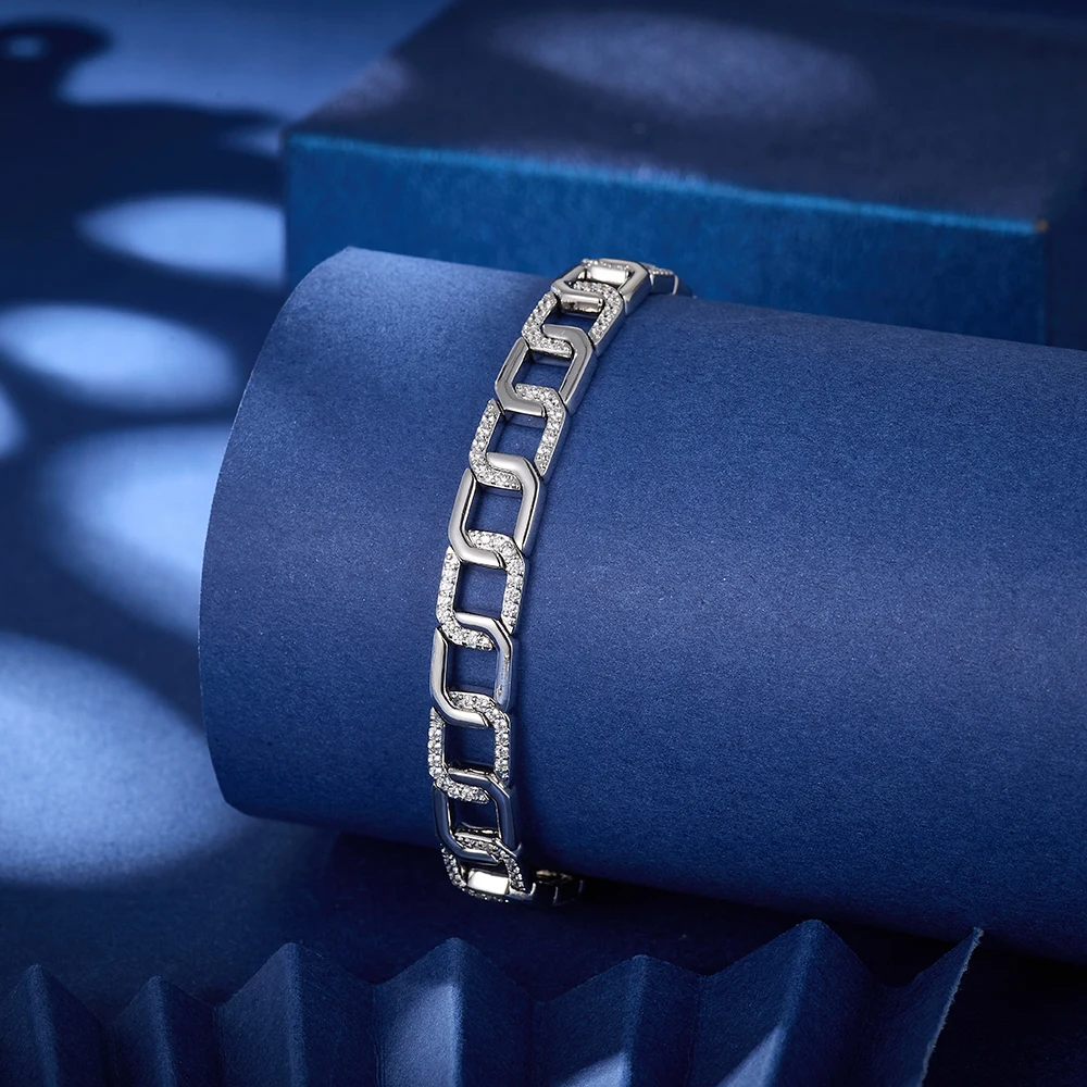Геометрический браслет с цирконами 5А, покрытый родием, женские украшения, подарок на свадьбу, выпускной, День святого Валентина, блестящий дизайн с инкрустированной застежкой
Геометрический браслет с цирконами 5А, покрытый родием, женские украшения, подарок на свадьбу, выпускной, День святого Валентина, блестящий дизайн с инкрустированной застежкой