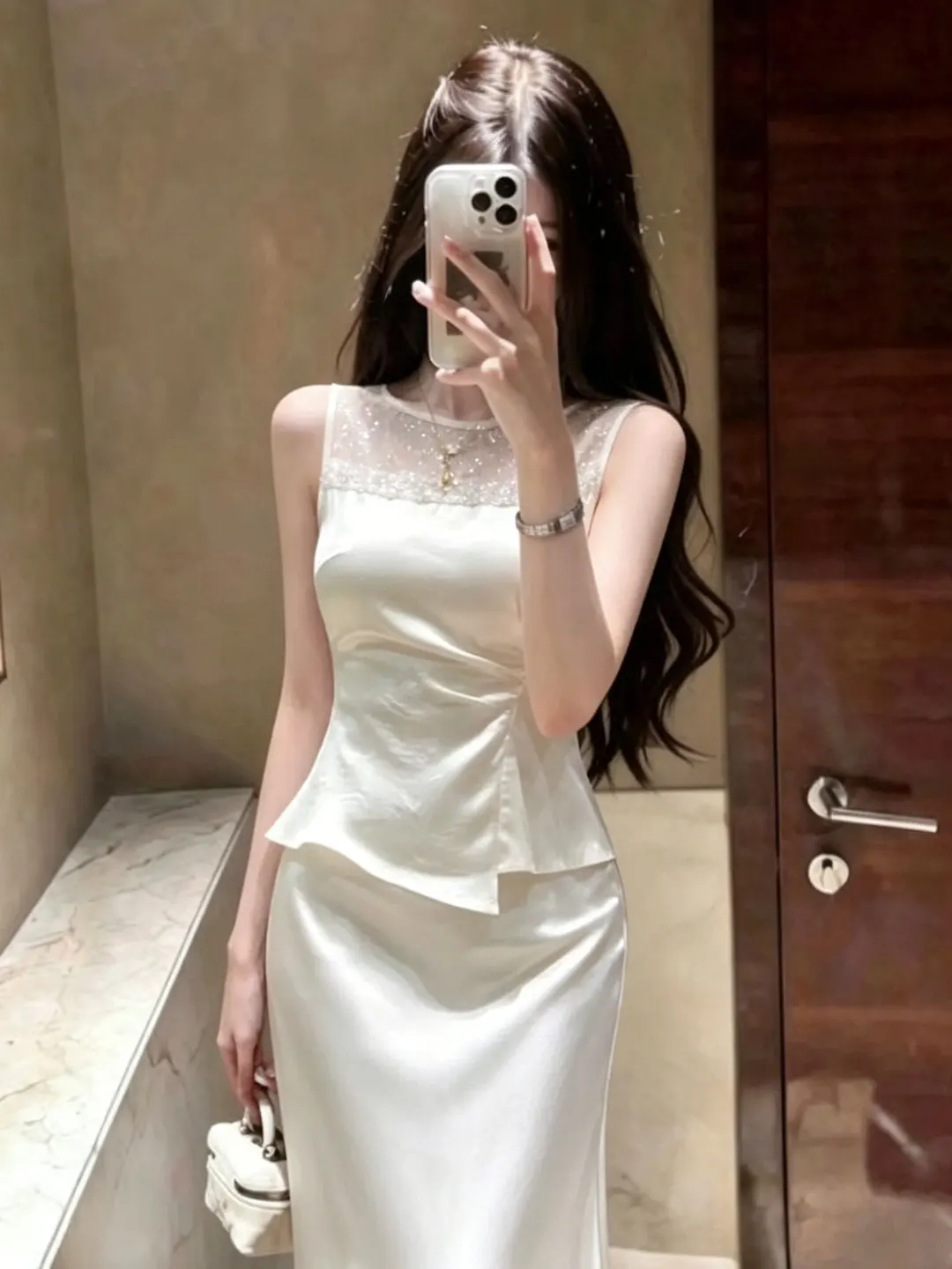 Elegant Gentle Wind Unique Super Good Looking Vest Top Half Skirt Two Piece Set Summer Fashionable Outfit Comfortable Cotton
Elegant Gentle Wind Unique Super Good Looking Vest Top Half Skirt Two Piece Set Summer Fashionable Outfit Comfortable Cotton