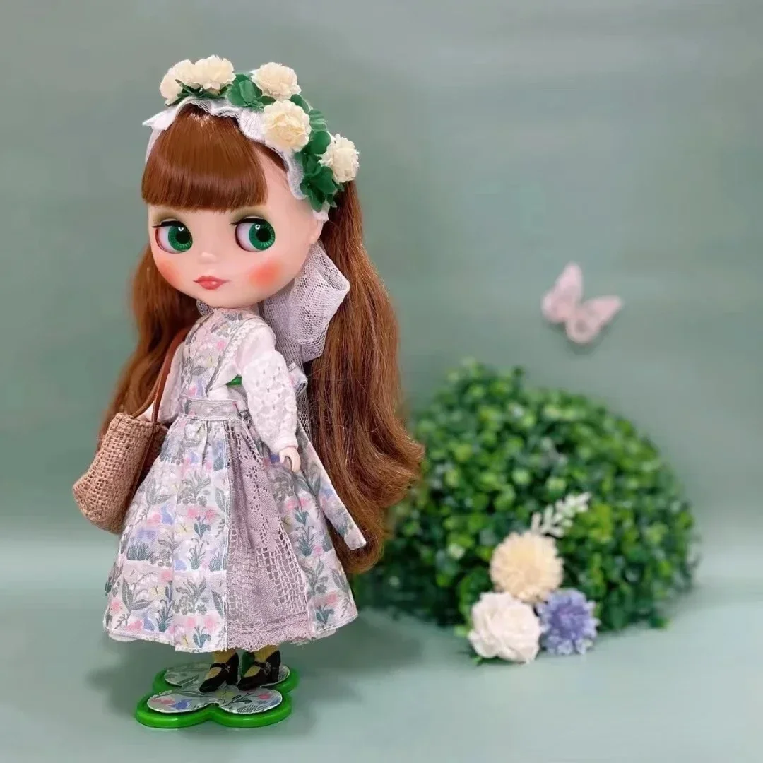 Шарнирная кукла Neo Blyth с голубым Кроликом, фигурка игрушки 2022, белое платье, гирлянда, сельская местность, кавайная девушка, коллекция кукол ручной работы на заказ
Шарнирная кукла Neo Blyth с голубым Кроликом, фигурка игрушки 2022, белое платье, гирлянда, сельская местность, кавайная девушка, коллекция кукол ручной работы на заказ