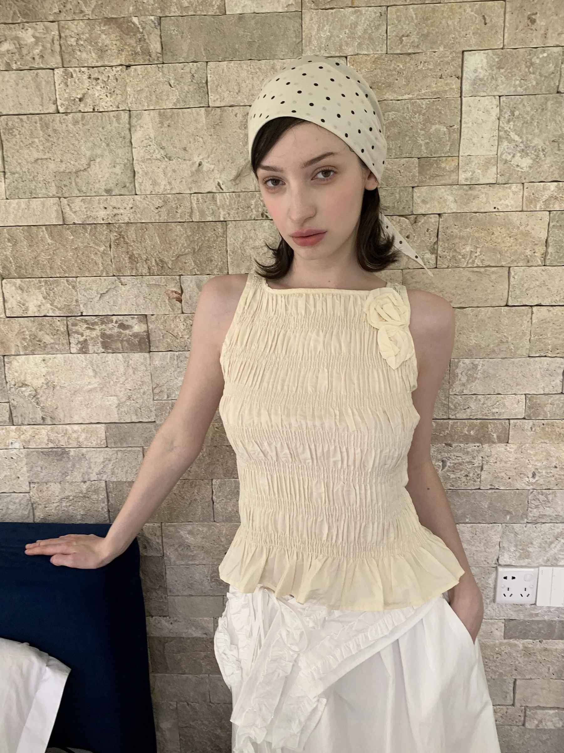 JDE Slim Fit Summer Vest Women's Outerwear Cotton Sleeveless Floral Design Breathable Comfortable Short Style Top
JDE Slim Fit Summer Vest Women's Outerwear Cotton Sleeveless Floral Design Breathable Comfortable Short Style Top