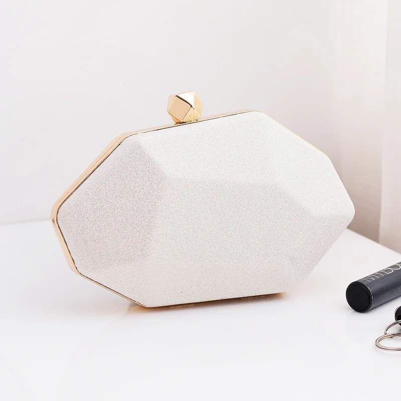 Solid - color three - dimensional evening bags, fashionable ladies' party bags, PU dress bags, clutch bags
Solid - color three - dimensional evening bags, fashionable ladies' party bags, PU dress bags, clutch bags