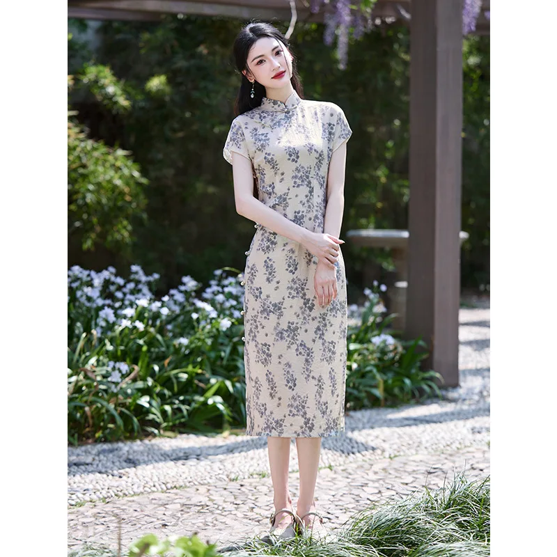 Chinese Style Qipao Sexy Short Sleeve Women Cheongsam Vintage Classic Chinese Dress
Chinese Style Qipao Sexy Short Sleeve Women Cheongsam Vintage Classic Chinese Dress