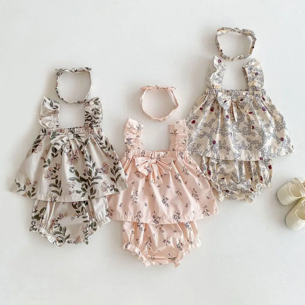 Summer Floral Baby Girl Clothes Sets 3Pcs Infant Baby Outfit Clothes With Headband
Summer Floral Baby Girl Clothes Sets 3Pcs Infant Baby Outfit Clothes With Headband