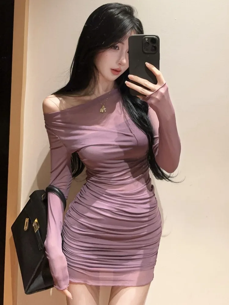 Elegant Pure Desire Sexy One-Shoulder Bodycon Skirt Women's Autumn Winter Vintage Pleated Mesh Dress High Waist Long Sleeve S...
Elegant Pure Desire Sexy One-Shoulder Bodycon Skirt Women's Autumn Winter Vintage Pleated Mesh Dress High Waist Long Sleeve S...