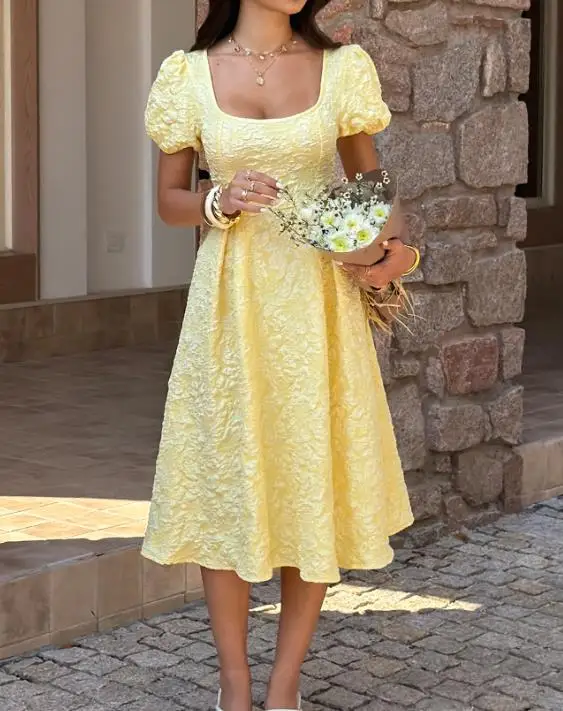 Women's Dress 2026 Tailored Fresh Sweet Summer Girlish Style Square Collar Waist Cinching Embossed Fabric Bubble Sleeves Dress
Women's Dress 2026 Tailored Fresh Sweet Summer Girlish Style Square Collar Waist Cinching Embossed Fabric Bubble Sleeves Dress