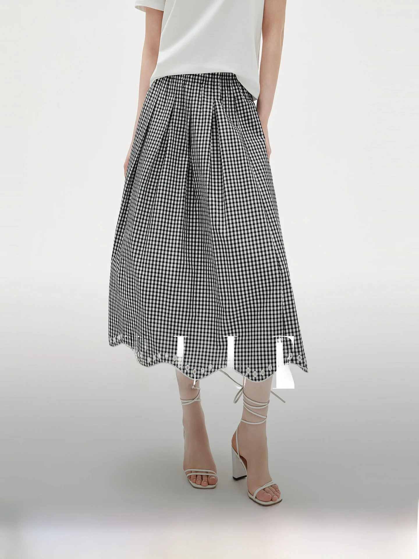 Elle Retro Plaid Texture Sensation Half Skirt Women's Summer New High Class Elegant Embroidery A-Line Umbrella Skirt
Elle Retro Plaid Texture Sensation Half Skirt Women's Summer New High Class Elegant Embroidery A-Line Umbrella Skirt