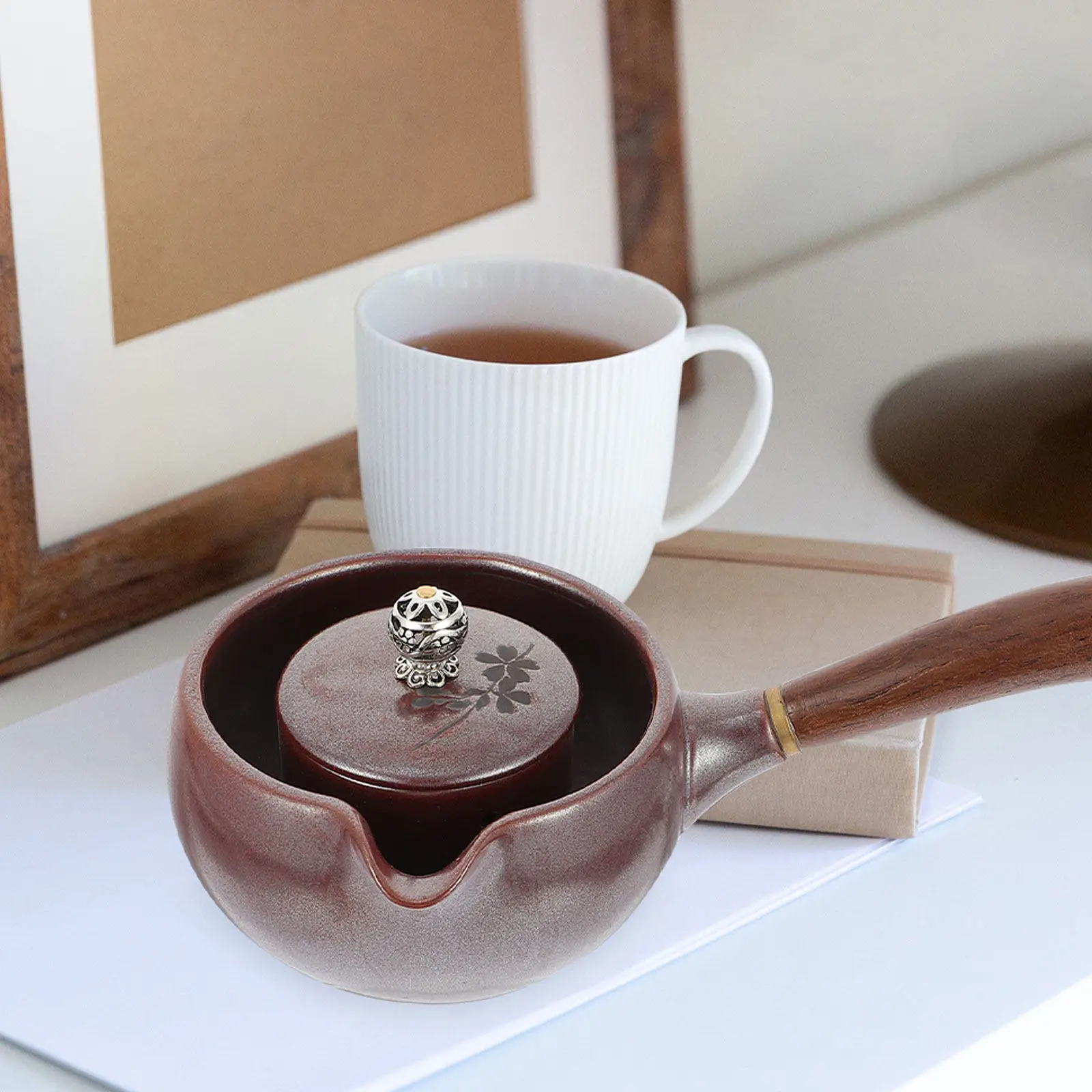 1Pcs Small Tea Pot Ceramic Kettle Retro Style Side Handle Design Easy Pour Spout Heat Resistant Home Office
1Pcs Small Tea Pot Ceramic Kettle Retro Style Side Handle Design Easy Pour Spout Heat Resistant Home Office