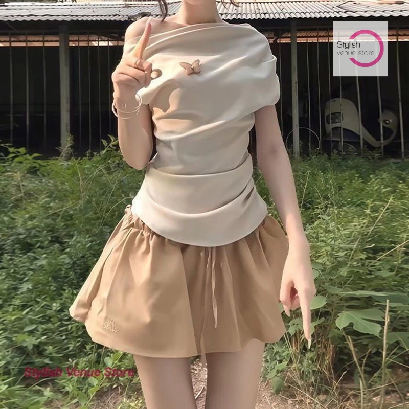 American college wind spice girl bow suit female summer new temperament waist high waist short skirt simple wind two-piece suit
American college wind spice girl bow suit female summer new temperament waist high waist short skirt simple wind two-piece suit