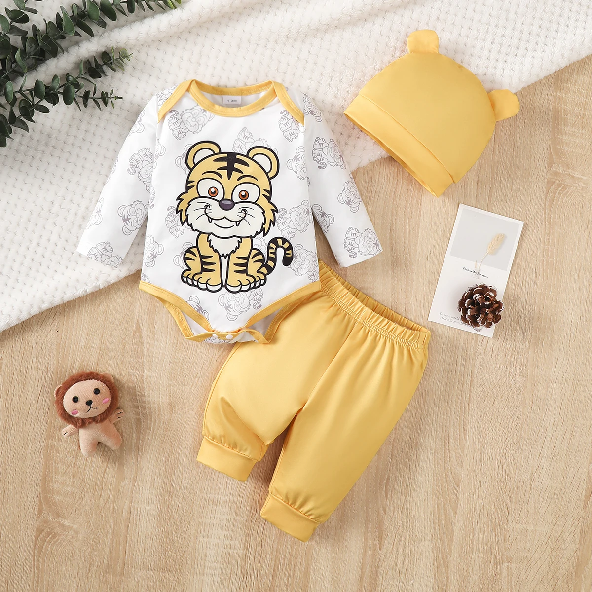 3Pcs Newborn Baby boy Set Cute Tiger Print Long sleeved Bodysuit+Pants+Hat Set for 0-9 Months Baby boy Spring and Autum Set
3Pcs Newborn Baby boy Set Cute Tiger Print Long sleeved Bodysuit+Pants+Hat Set for 0-9 Months Baby boy Spring and Autum Set