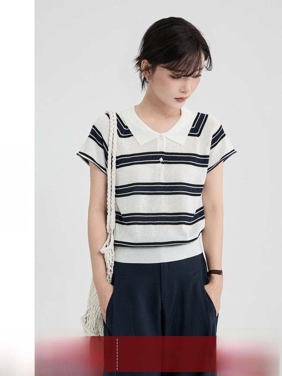 Casual Striped Knitwear Women's Collared Shirt Summer Versatile High-End Feelings Short Sleeve Regular Fit Knitted Top
Casual Striped Knitwear Women's Collared Shirt Summer Versatile High-End Feelings Short Sleeve Regular Fit Knitted Top