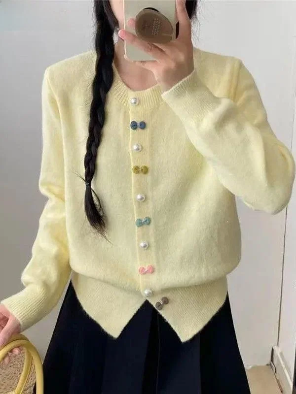 Yellow Knitted Open Cardigan Women's Loose Fit round Neck Sweater Autumn Winter New Style Design Button Warm Top
Yellow Knitted Open Cardigan Women's Loose Fit round Neck Sweater Autumn Winter New Style Design Button Warm Top