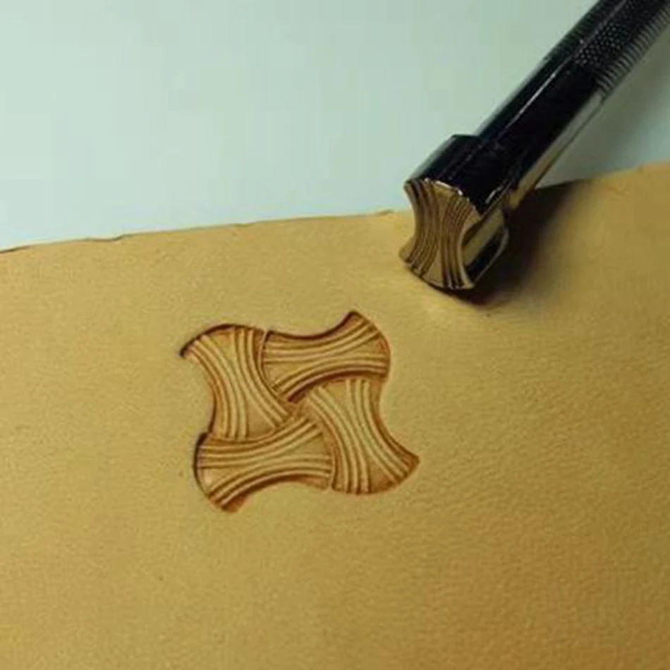 Leathercraft hardware tools, precision steel engraving and embossing tools, cordage patterns, custom orders accepted.
Leathercraft hardware tools, precision steel engraving and embossing tools, cordage patterns, custom orders accepted.