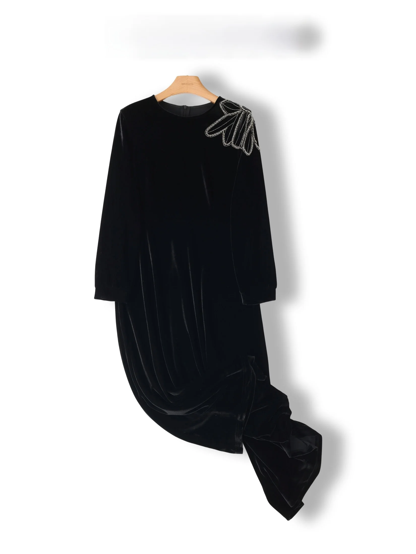 Elegant Highji Gold Velvet Embroidered Long Dress Women's Fashionable Pearl Decoration High Waist Simple Style City Commute
Elegant Highji Gold Velvet Embroidered Long Dress Women's Fashionable Pearl Decoration High Waist Simple Style City Commute