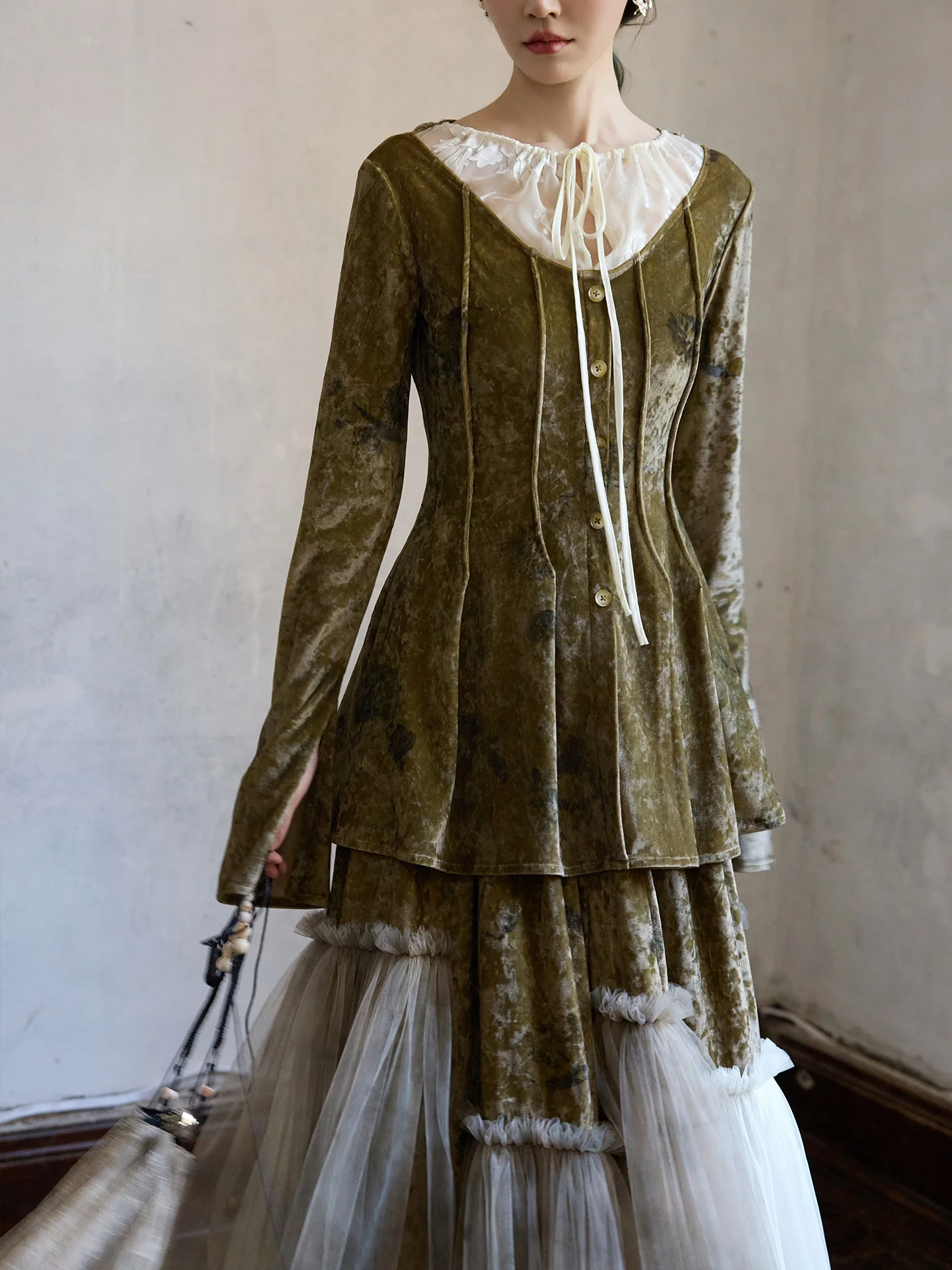 ONMOON Velvet Plant-Dyed Long-Sve Jaet Women's Belted Spliced Outerwear French Sle Stand Fit Polyester Ammonia Fiber
ONMOON Velvet Plant-Dyed Long-Sve Jaet Women's Belted Spliced Outerwear French Sle Stand Fit Polyester Ammonia Fiber