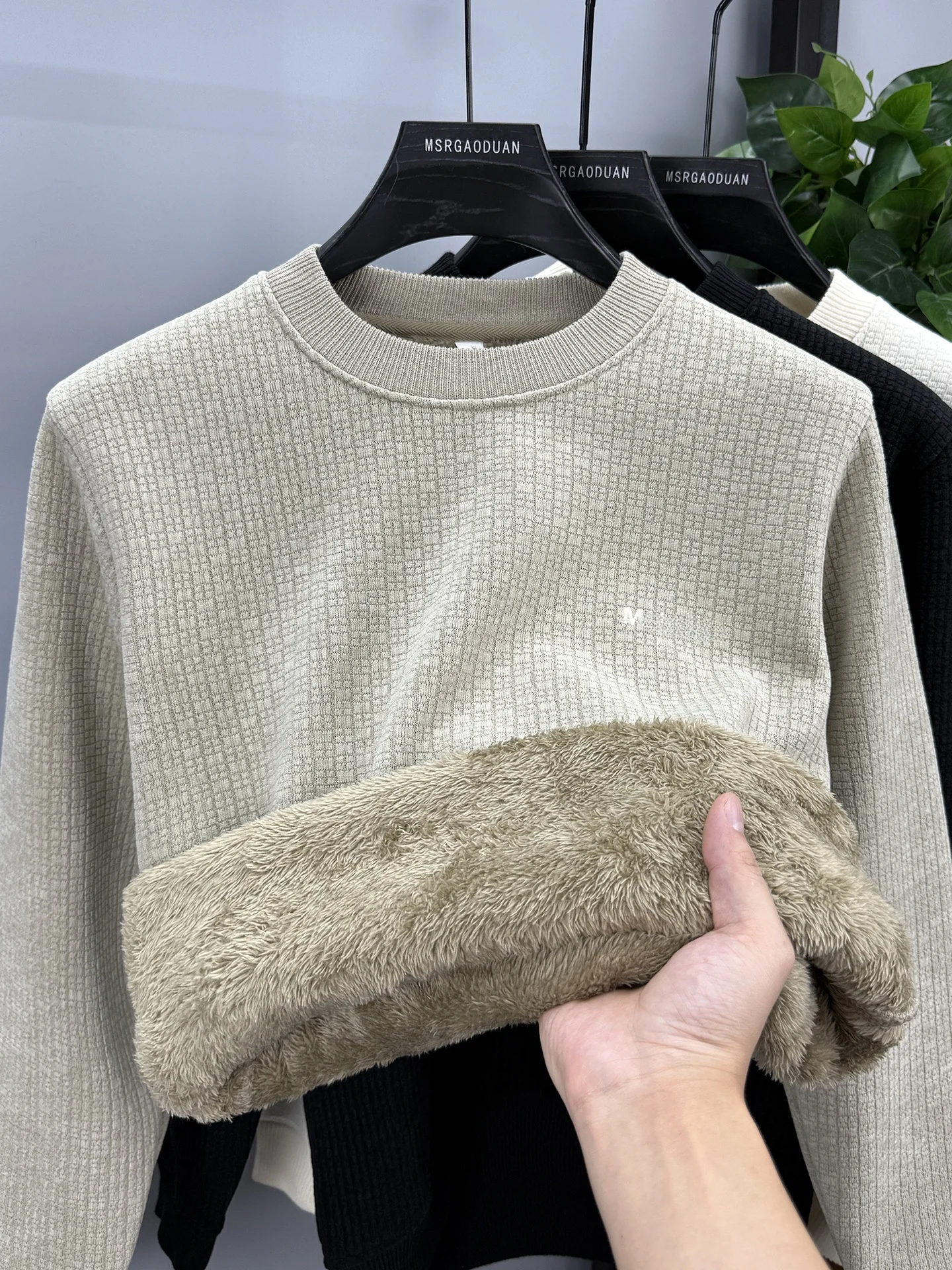 Extra Thi Winter Fce Lined Men's Knitwear Fce Inner irt Men's Top Base irt Warm Sweatirt
Extra Thi Winter Fce Lined Men's Knitwear Fce Inner irt Men's Top Base irt Warm Sweatirt