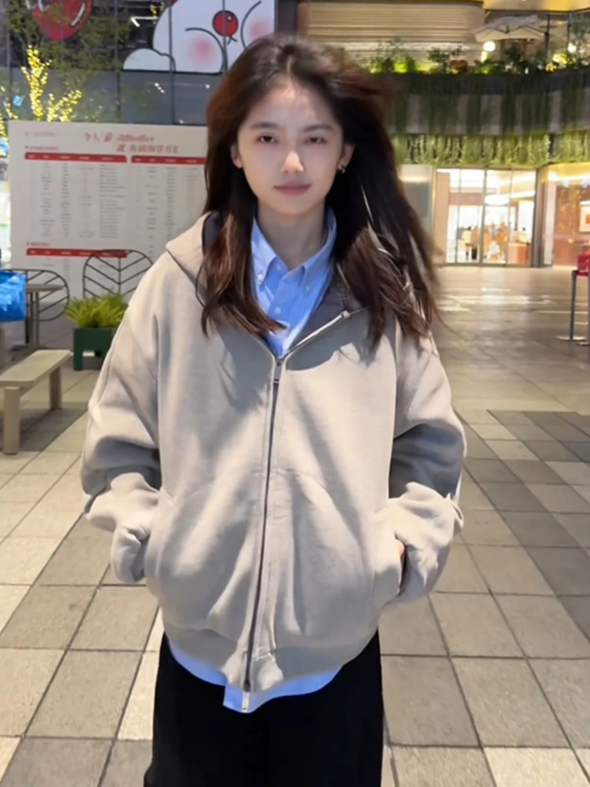 Мужская толстовка-кардиган с капюшоном, новинка 2025 года, весенне-осенняя куртка в американском ретро-стиле, плотная, теплая, укороченная
Мужская толстовка-кардиган с капюшоном, новинка 2025 года, весенне-осенняя куртка в американском ретро-стиле, плотная, теплая, укороченная