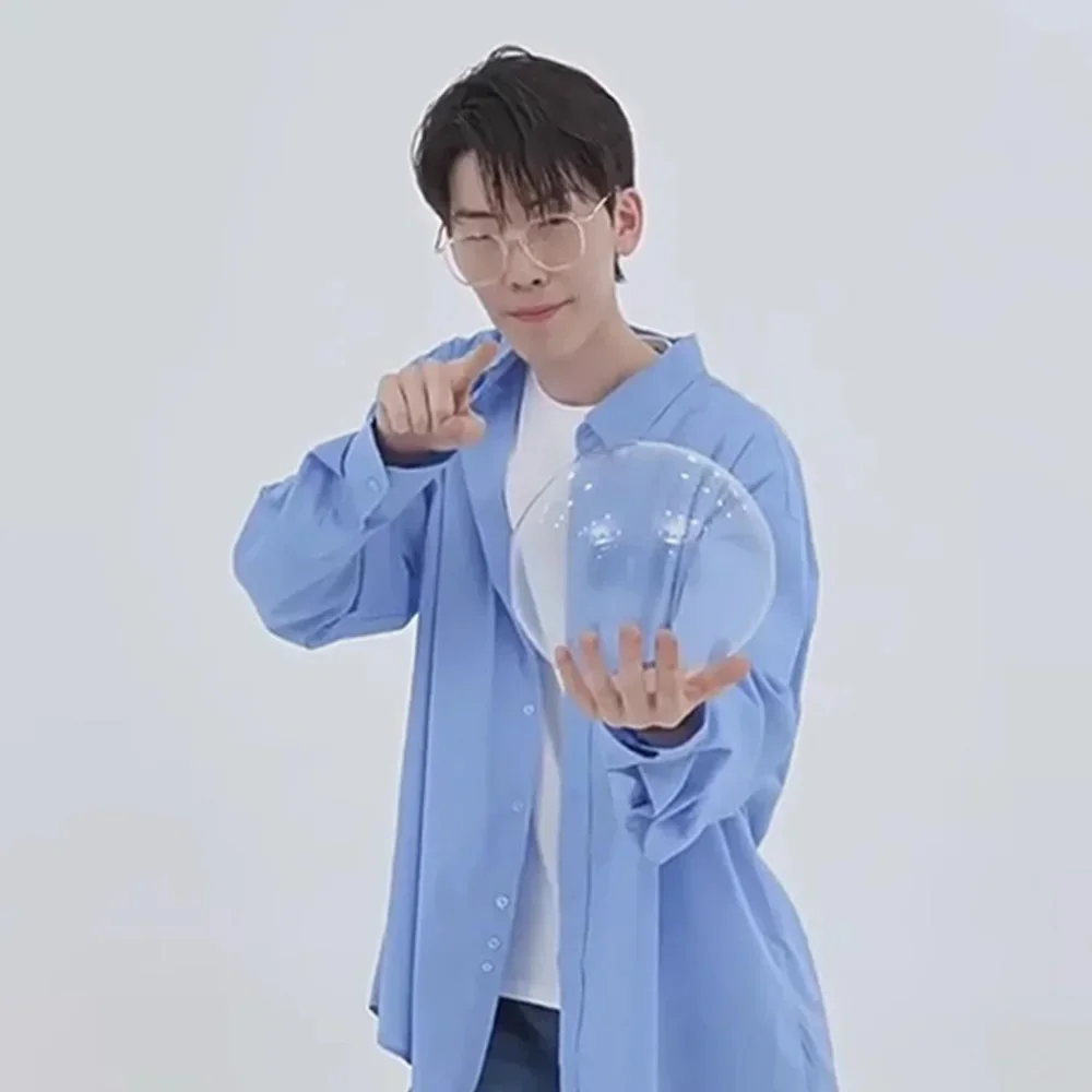 UNBELI.BUBBLE - MJ Production Stage Magic Tricks Bubble Contact Juggling Fusion Magia Professional Magician Illusions Gimmicks
UNBELI.BUBBLE - MJ Production Stage Magic Tricks Bubble Contact Juggling Fusion Magia Professional Magician Illusions Gimmicks