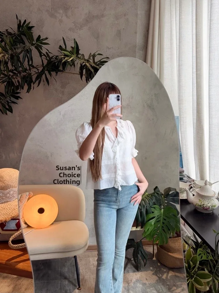 Susan Do White Semi-Transparent Bubble Sleeve Shirt with Lace Trim Pressed Stripe French Style Loose Fit Cotton Pure Women Top
Susan Do White Semi-Transparent Bubble Sleeve Shirt with Lace Trim Pressed Stripe French Style Loose Fit Cotton Pure Women Top