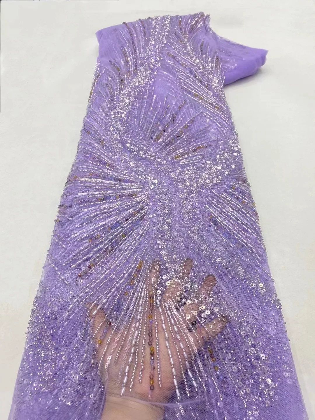 Fashion French Mesh Groom Embroidery Beaded Lace Fabric Sequins African Nigerian Mesh Lace Fabric For Wedding Party Dress Sewing
Fashion French Mesh Groom Embroidery Beaded Lace Fabric Sequins African Nigerian Mesh Lace Fabric For Wedding Party Dress Sewing