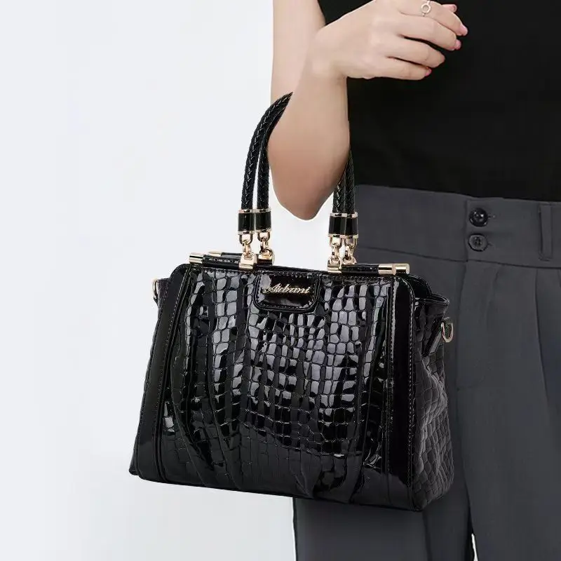 New Fashion Alligator Women Handbags Design Genuine Leather Ladies Shoulder Bag Female Luxury Real Natural Leather Crossbody Bag
New Fashion Alligator Women Handbags Design Genuine Leather Ladies Shoulder Bag Female Luxury Real Natural Leather Crossbody Bag