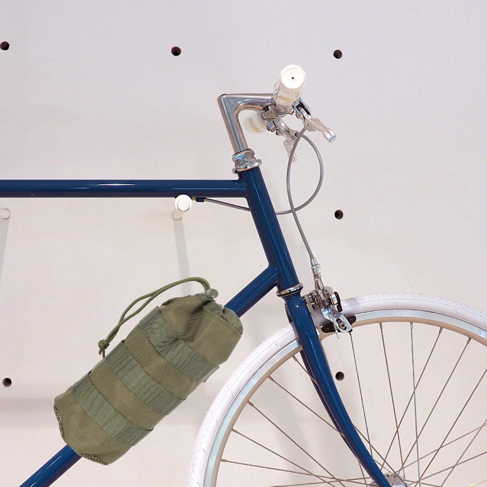 Outdoor Camping Water Bottle Holder Nylon Durable Bag with Strap Protective Heat Retaining Backpack Water Pouch for Hiking
Outdoor Camping Water Bottle Holder Nylon Durable Bag with Strap Protective Heat Retaining Backpack Water Pouch for Hiking