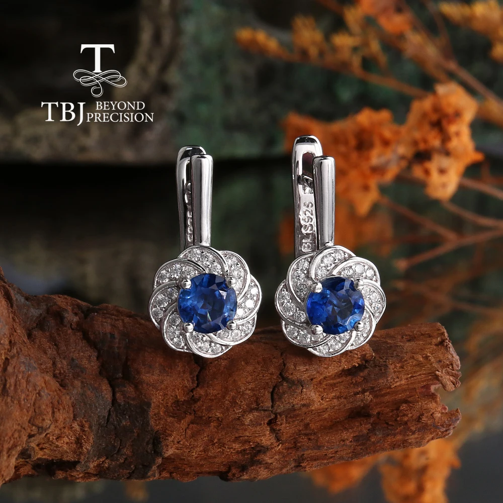 Серьги из стерлингового серебра 925 пробы 2026 с дизайном в форме цветка, натуральный кианит, круглый камень 5,0 мм, изысканные украшения для женщин, подарки
Серьги из стерлингового серебра 925 пробы 2026 с дизайном в форме цветка, натуральный кианит, круглый камень 5,0 мм, изысканные украшения для женщин, подарки