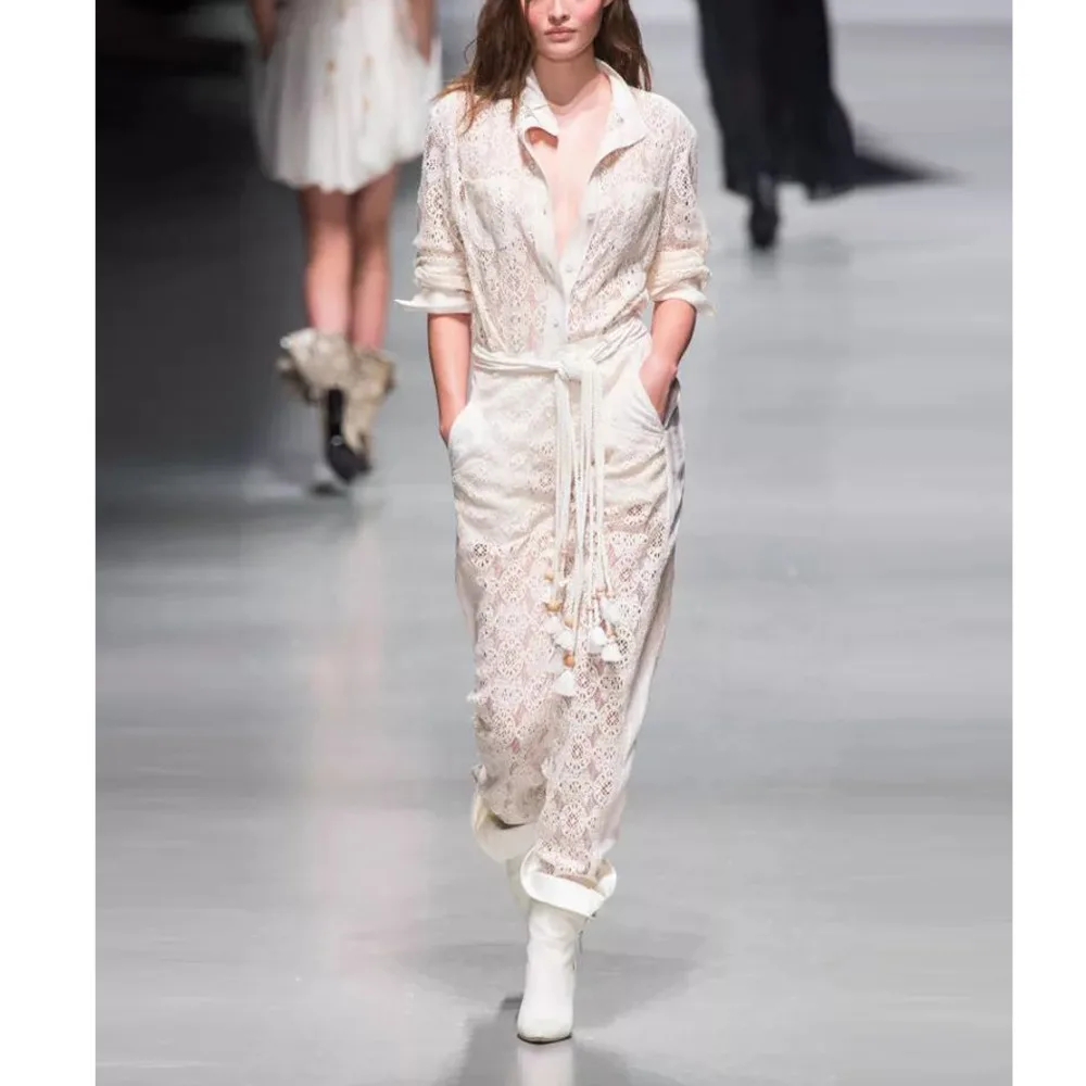 Fashion New Spring Autumn Women's Set Designer White Lace Shirt Tops Belt Casual Pants Elegant Party Celebrity High Quality Suit
Fashion New Spring Autumn Women's Set Designer White Lace Shirt Tops Belt Casual Pants Elegant Party Celebrity High Quality Suit