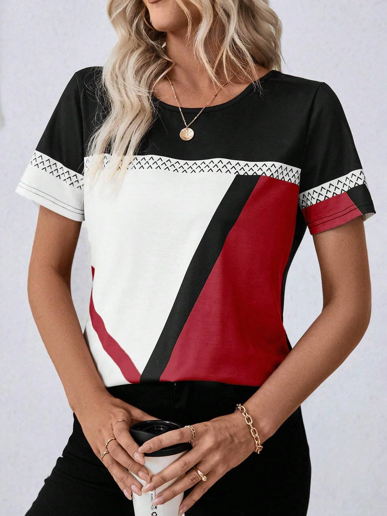 Women's T Shirt Graphic Casual Short Sleeve Round Neck Regular Tops Daily Patchwork Print Red Blue Khaki Summer
Women's T Shirt Graphic Casual Short Sleeve Round Neck Regular Tops Daily Patchwork Print Red Blue Khaki Summer