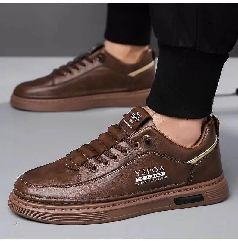 Мужские кроссовки на плоской подошве весна/осень на шнуровке. Универсальная повседневная дышащая обувь из супермягкой кожи.
Мужские кроссовки на плоской подошве весна/осень на шнуровке. Универсальная повседневная дышащая обувь из супермягкой кожи.