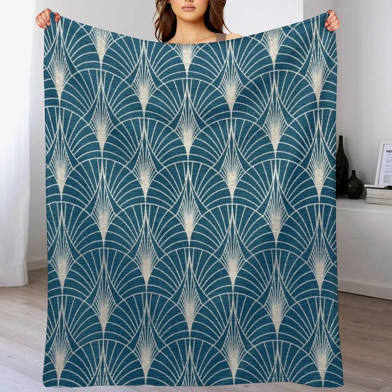 (Faux) Turquoise and (Faux) Silver Art Deco Pattern Throw Blanket Soft Sherpa Fleece Warm Blanket for Winter
(Faux) Turquoise and (Faux) Silver Art Deco Pattern Throw Blanket Soft Sherpa Fleece Warm Blanket for Winter