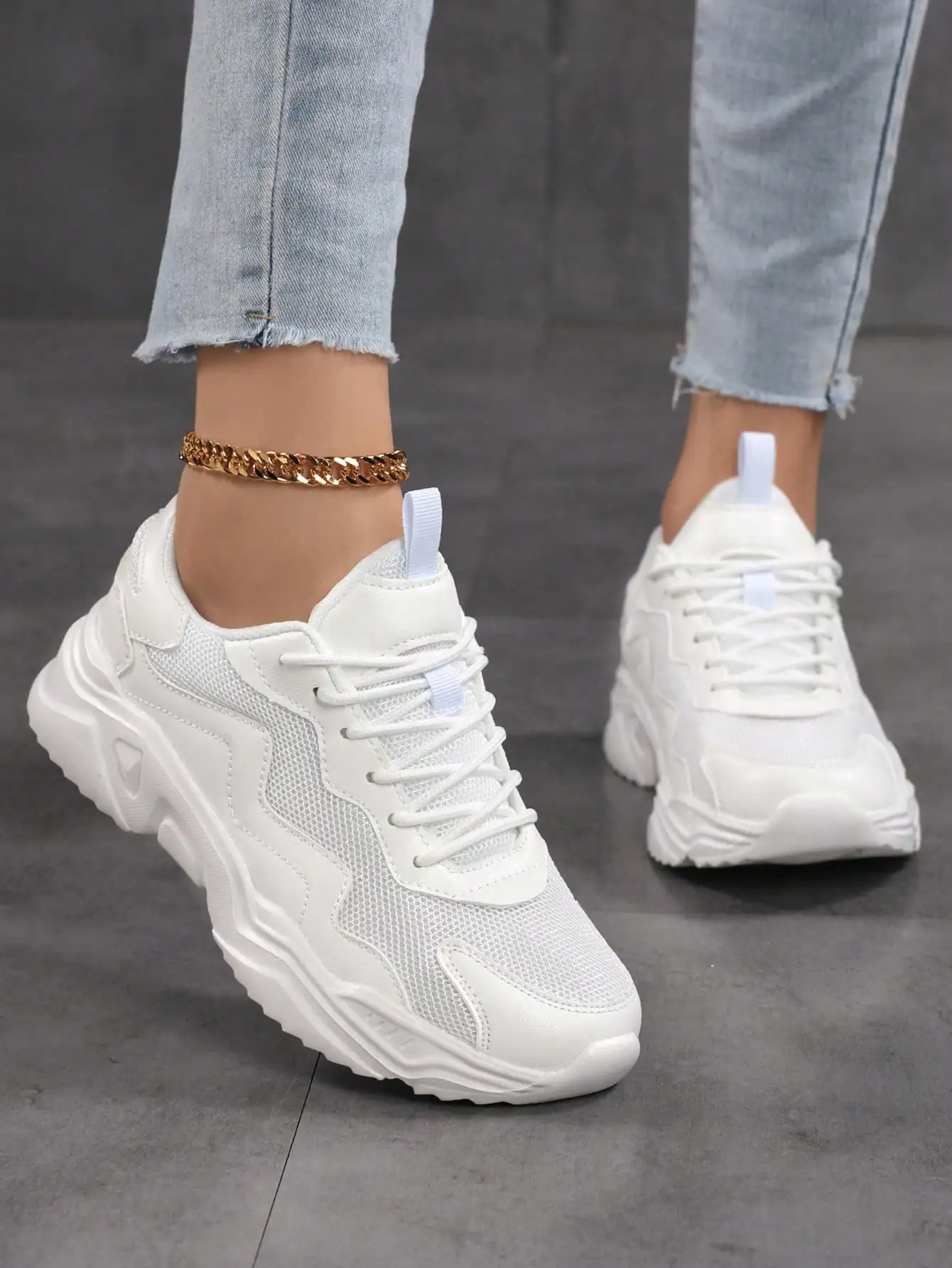 Chunky Sneakers Thick Sole Anti Slip Breathable Soft Bottom Comfortable Fashion Casual Daily Walking Footwear For Women
Chunky Sneakers Thick Sole Anti Slip Breathable Soft Bottom Comfortable Fashion Casual Daily Walking Footwear For Women