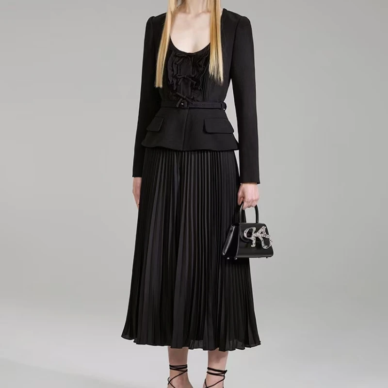 2023 new Women long dress Full Sleeve Round Collar Black Mid Calf Length Pleated Dress
2023 new Women long dress Full Sleeve Round Collar Black Mid Calf Length Pleated Dress