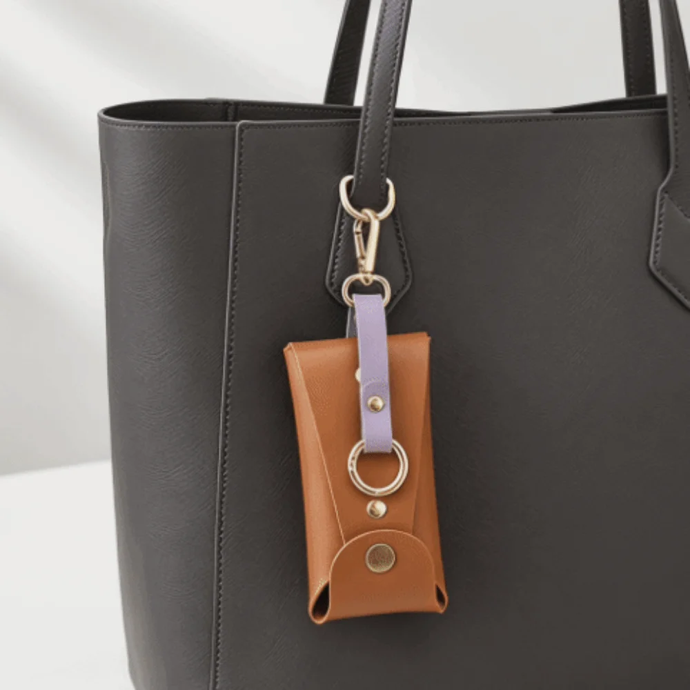 PU Leather Drawstring Design Key Organizer Snap Closure Large Capacity Key Storage Bag Compact Vintage Style Keychain Car Keys
PU Leather Drawstring Design Key Organizer Snap Closure Large Capacity Key Storage Bag Compact Vintage Style Keychain Car Keys