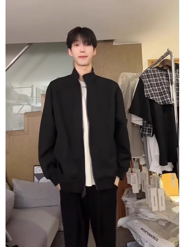 Мужской свободный кардиган-свитшот с воротником-стойкой в американском стиле для весны и осени
Мужской свободный кардиган-свитшот с воротником-стойкой в американском стиле для весны и осени