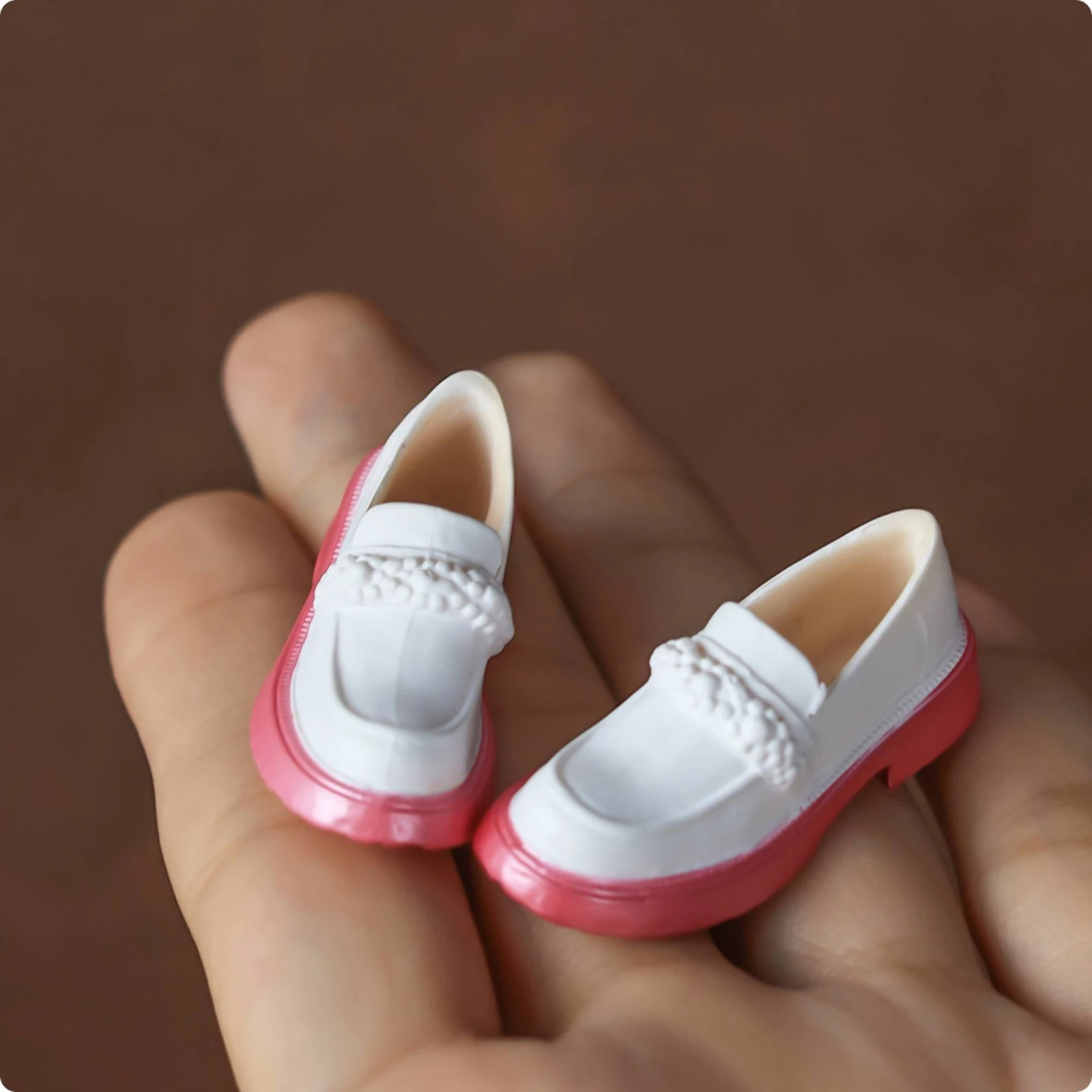Doll Loafer Decorative Strap Slip-on Doll Shoe Rounded Toe Loafer Polished Finish Miniature Footwear Realistic Design
Doll Loafer Decorative Strap Slip-on Doll Shoe Rounded Toe Loafer Polished Finish Miniature Footwear Realistic Design