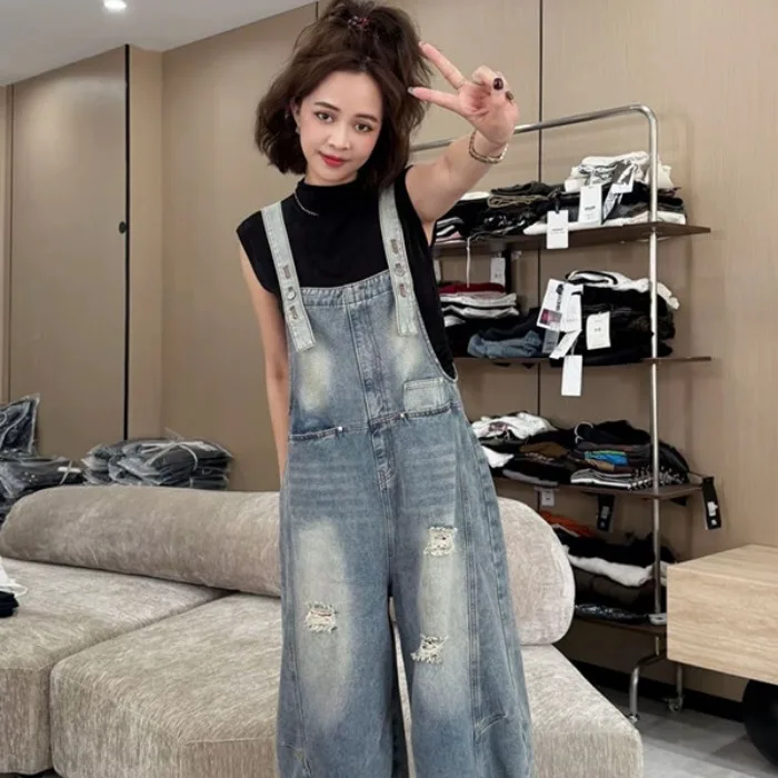 Retro Faded Denim Overalls Women's Spring Summer Loose Wide Leg Pants Casual Versatile One-Piece Pants High Waist Wide Leg
Retro Faded Denim Overalls Women's Spring Summer Loose Wide Leg Pants Casual Versatile One-Piece Pants High Waist Wide Leg