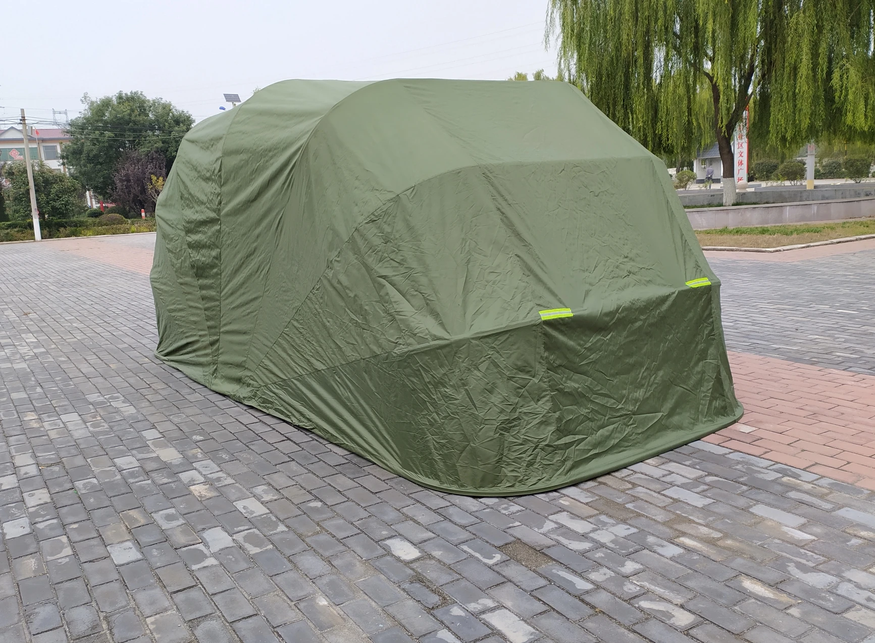 Automobile household parking space hydraulic telescopic mobile folding carport outdoor sunscreen shading parking shed anti-hail
Automobile household parking space hydraulic telescopic mobile folding carport outdoor sunscreen shading parking shed anti-hail