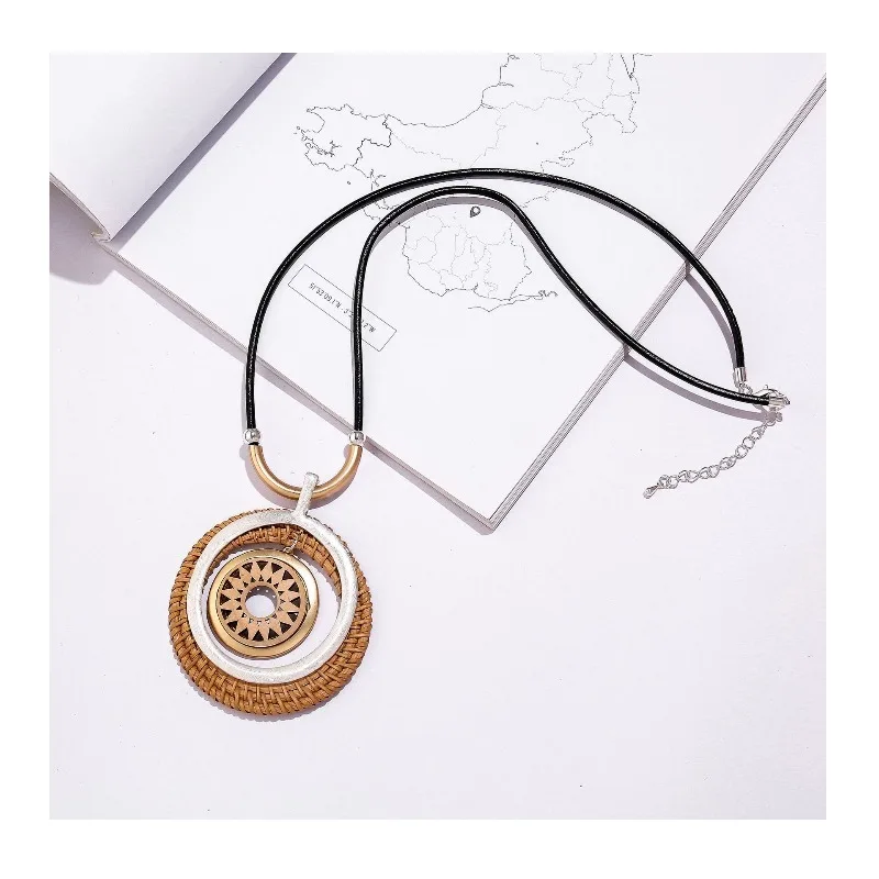 Popular Jewelry Foreign Trade Rattan Round Matte Long Women's Metal Necklace Sweater Chain
Popular Jewelry Foreign Trade Rattan Round Matte Long Women's Metal Necklace Sweater Chain
