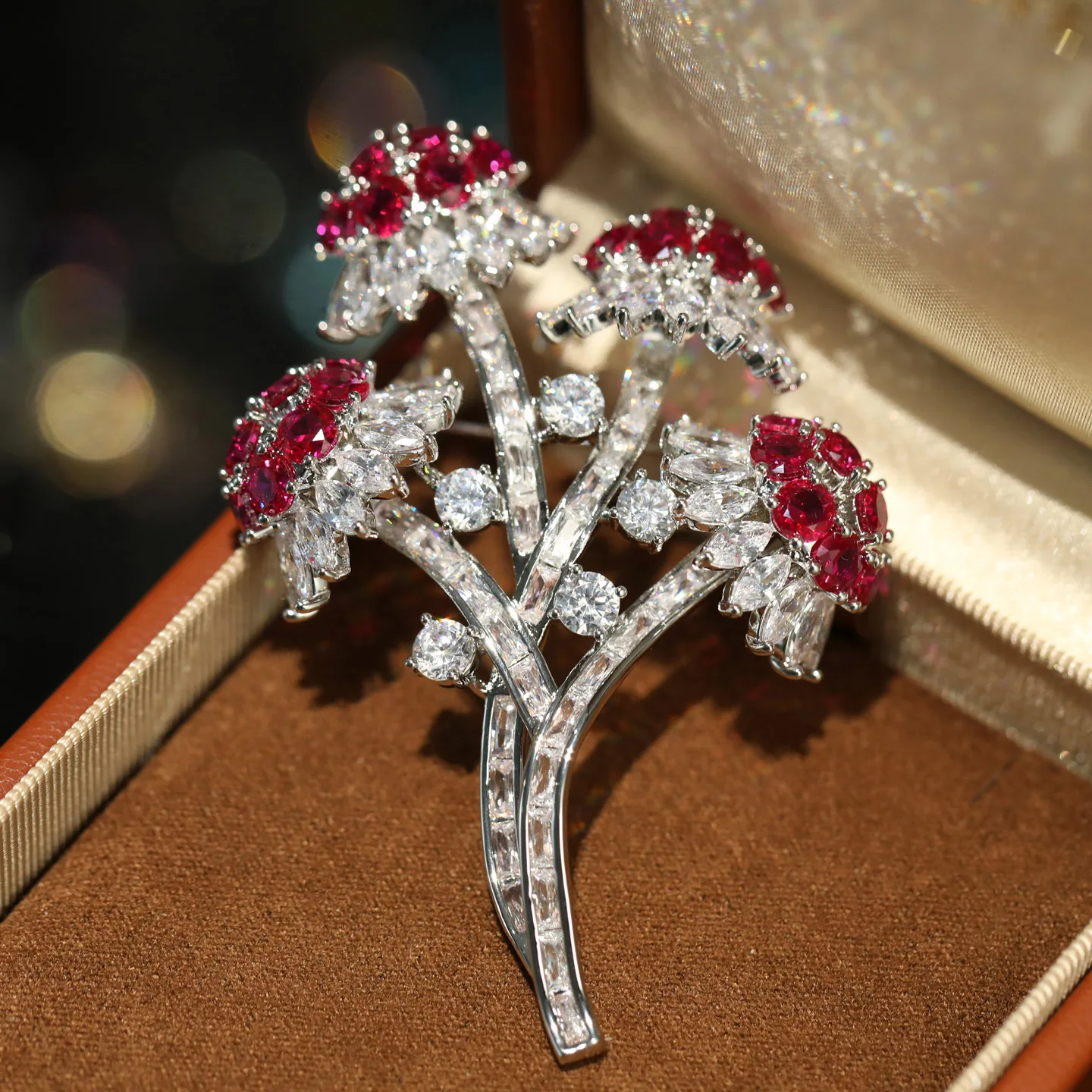 Dandelion Brooch Copper Zircon Plant Flower Light Luxury Jewelry Lapel Pin
Dandelion Brooch Copper Zircon Plant Flower Light Luxury Jewelry Lapel Pin