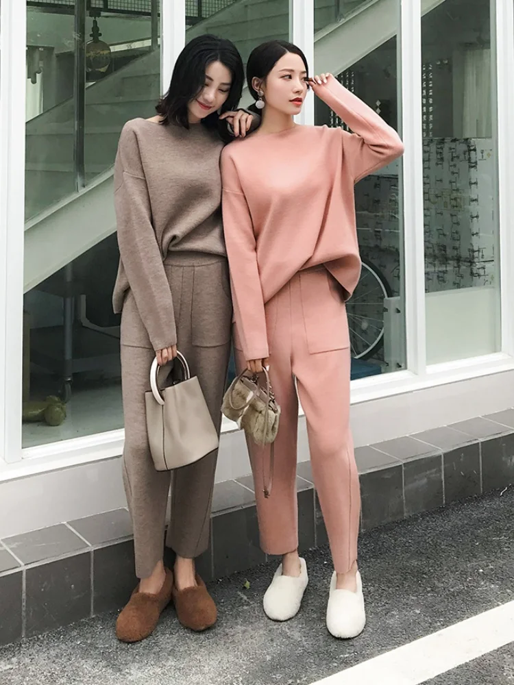 New Fashion Pullover Sweater Top Two-Piece Set Women's Slimming Knit Casual Pants 2 Piece Outfits
New Fashion Pullover Sweater Top Two-Piece Set Women's Slimming Knit Casual Pants 2 Piece Outfits