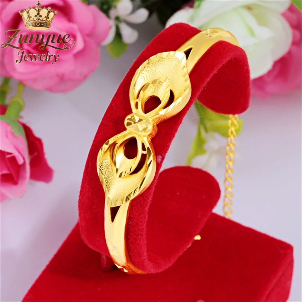 Sand Gold Three-Dimensional Butterfly Bracelet Luxury Quality Jewelry Handicraft Fashion Jewelry Exquisite Charms Elegant Gift
Sand Gold Three-Dimensional Butterfly Bracelet Luxury Quality Jewelry Handicraft Fashion Jewelry Exquisite Charms Elegant Gift