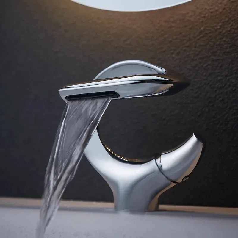 Copper Basin Faucet Antibacterial Waterfall Tap Crescent Shape Water Faucet Oxidation-Resistant Bathroom Sink Tap for Homes
Copper Basin Faucet Antibacterial Waterfall Tap Crescent Shape Water Faucet Oxidation-Resistant Bathroom Sink Tap for Homes