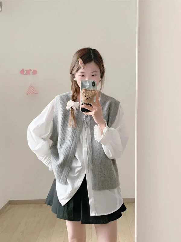 Gray Knitted Outerwear Vest White Shirt Inner Women's Fashion Set Autumn New Arrival Commute Style Long Sleeve Button up
Gray Knitted Outerwear Vest White Shirt Inner Women's Fashion Set Autumn New Arrival Commute Style Long Sleeve Button up