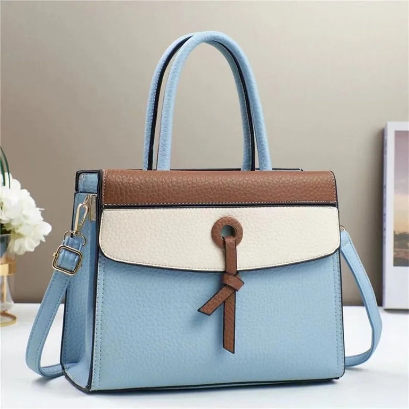 Luxury Brand Leather Women's Shoulder Bag Fashionable Elegant Popular Classic Elegant Hardware Trendy Vintage Daily Bag
Luxury Brand Leather Women's Shoulder Bag Fashionable Elegant Popular Classic Elegant Hardware Trendy Vintage Daily Bag