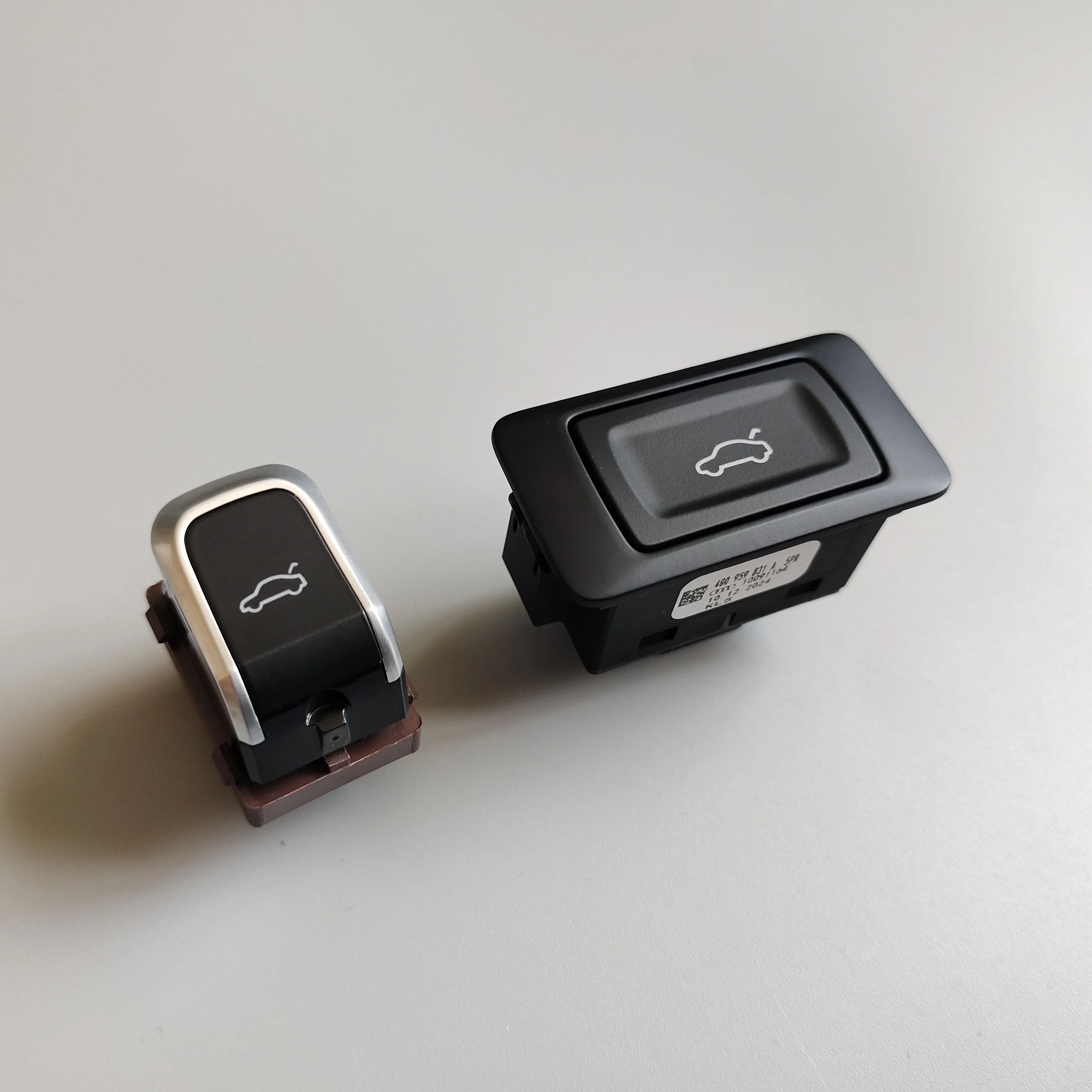 1 шт. для Audi Q5 A6L C7 A4L Q3 кнопка включения задней двери
1 шт. для Audi Q5 A6L C7 A4L Q3 кнопка включения задней двери